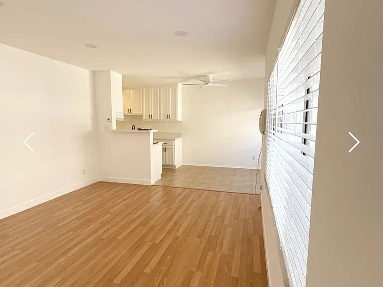 1711 Granville Ave. — Photo 5