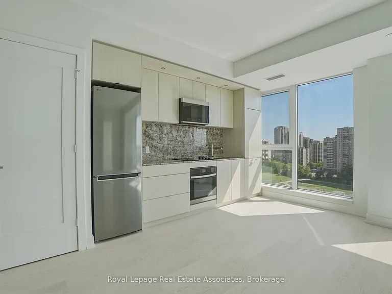 25 Cordova Ave #1410 — Photo 6