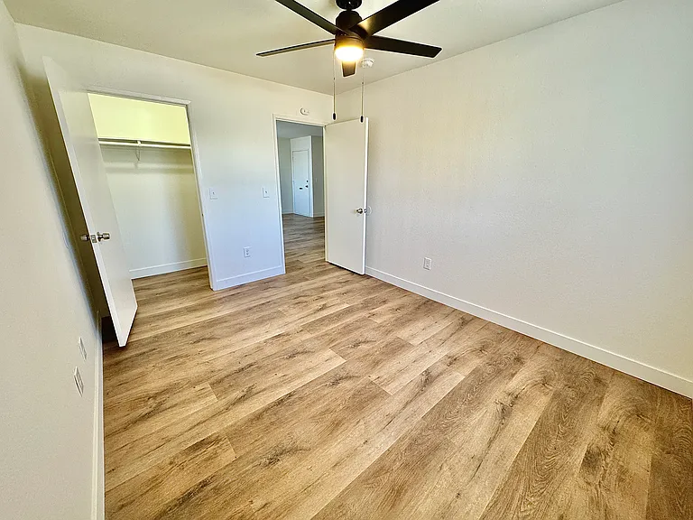 6714 Troost Ave #O — Photo 12