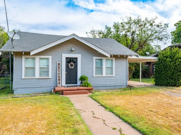 1029 E Reynolds St, Stamford, TX 79553