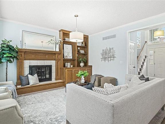 5th image of 14026 Goodman St #1