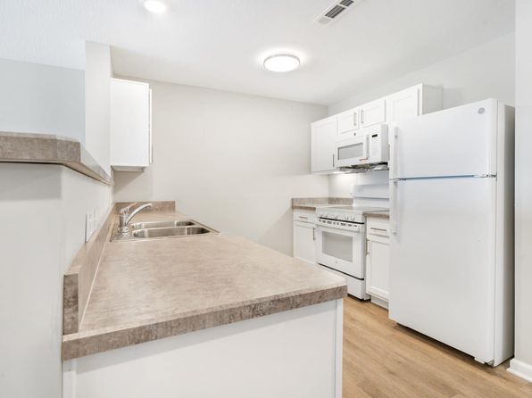 1059 Mace Rd NE #105