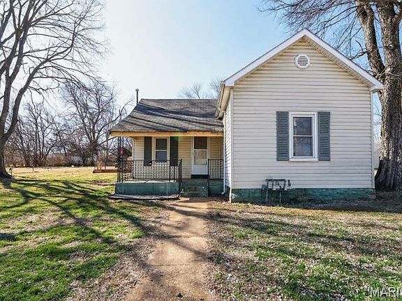 4th image of 611 Simmons Ave