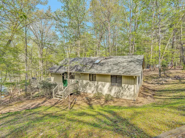 75 Nuthatch Cir, Moneta, VA 24121