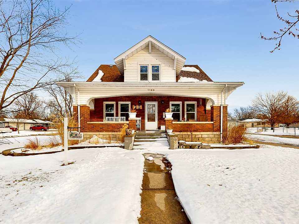 1st image of 1190 N 6th St
