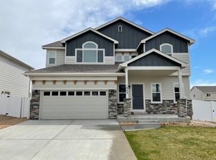 1843 Ruddlesway Dr, Windsor, CO 80550