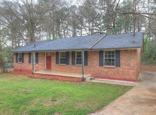 8075 Attleboro Dr, Jonesboro, GA 30238