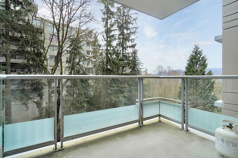 Burnaby Apartment for rent - 2 Bedrooms — photo 28