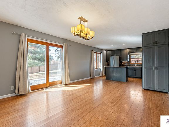 5th image of 11933 Hickory Rd