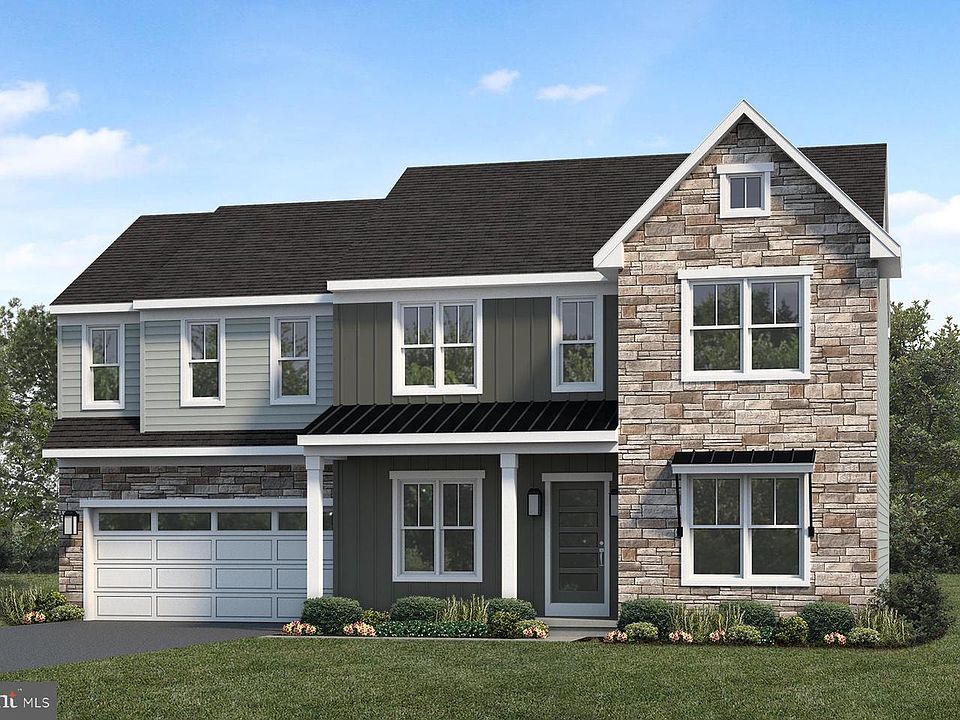 1st image of 14 Walton Hill Cir