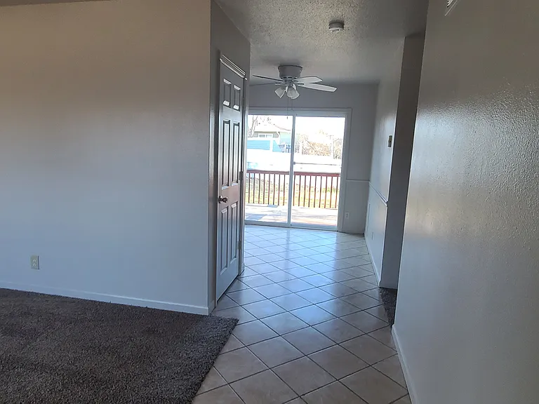 1519 Brentwood St — Photo 9