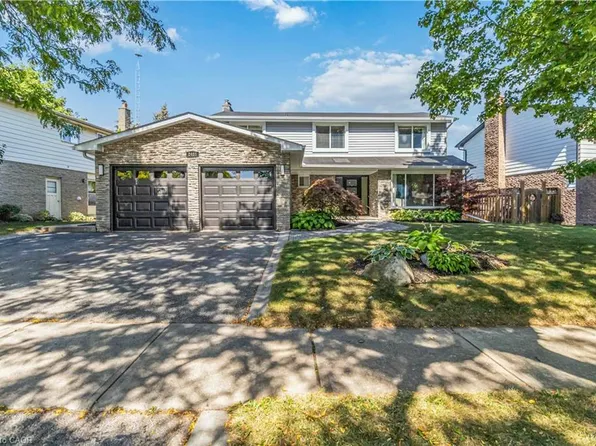 2485 Woburn Cres, Oakville, ON L6L 5E8