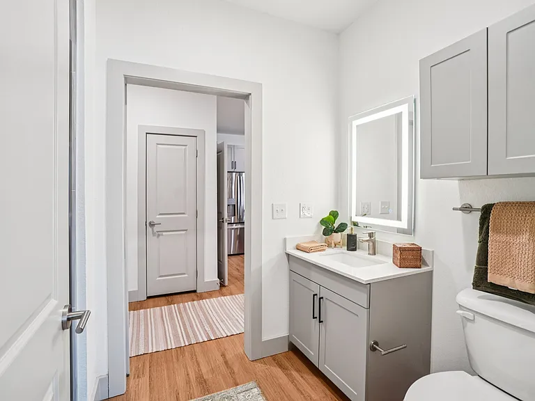 Arden Pines Luxury Apartments — Photo 32