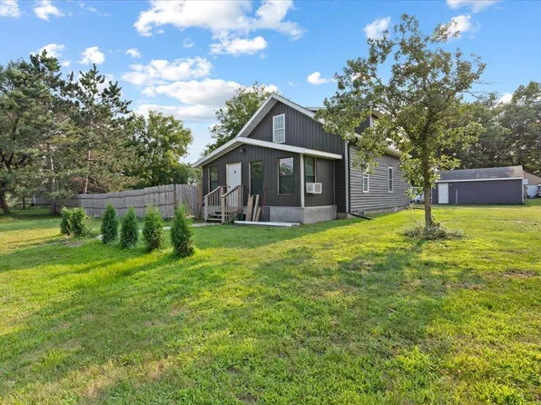 611 2nd St SW, Staples, MN 56479
