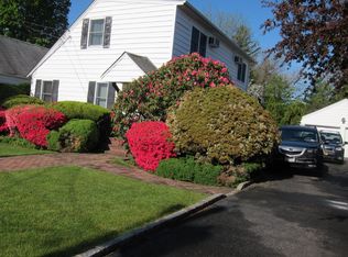 143 West Ave, Hicksville, NY 11801