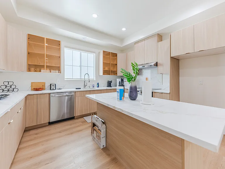 8102 Celito Dr — Photo 18