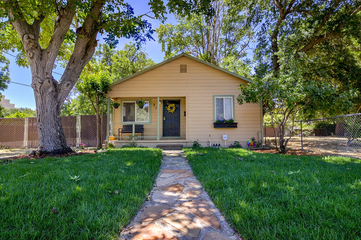 317 F St photo 1