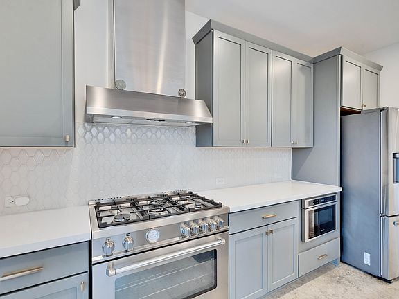 4th image of 506 S Park Dr #1