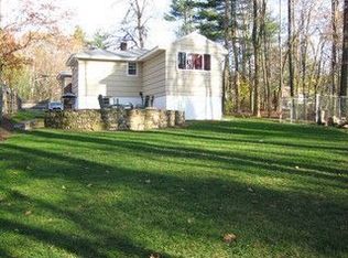 233 Beaconsfield Rd, Worcester, MA 01602