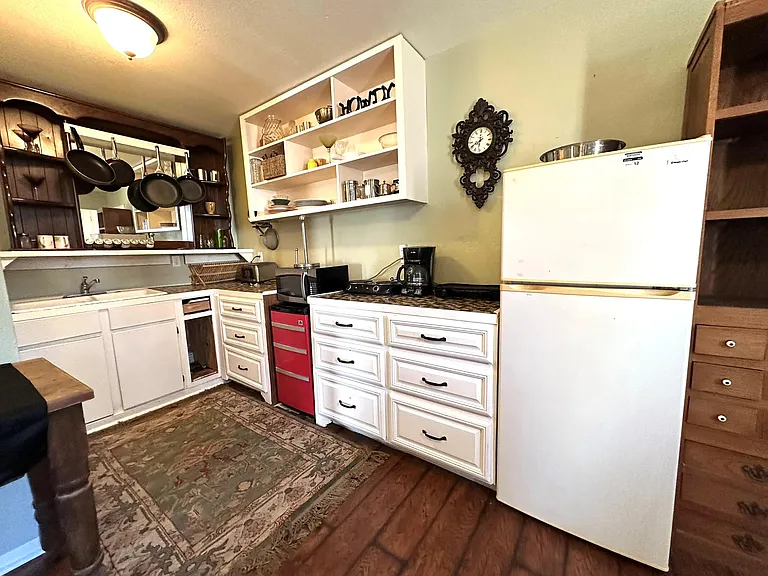 103 Yucca Dr #3 — Photo 5