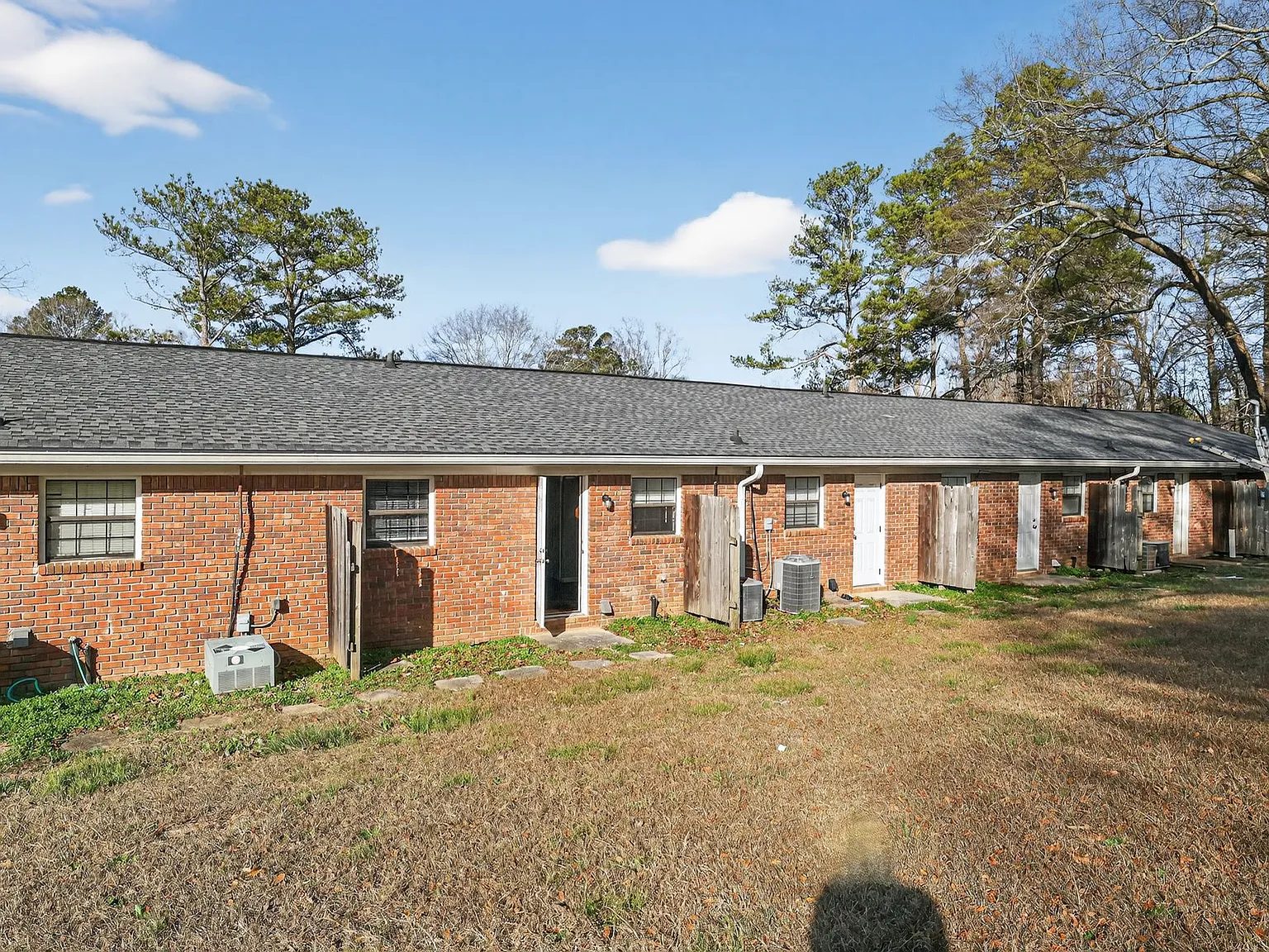 3681 Lynn Dr Unit E — Photo 3