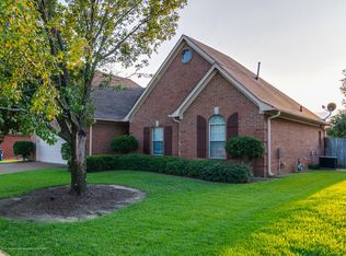 9155 Conrad Dr, Olive Branch, MS 38654