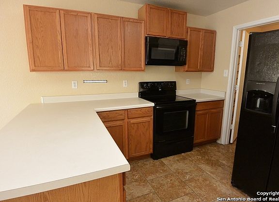 5th image of 9811 Menard Cir