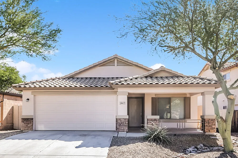 3 bed, 2.0 bath, 1782 sqft, $2,570 — Photo 1