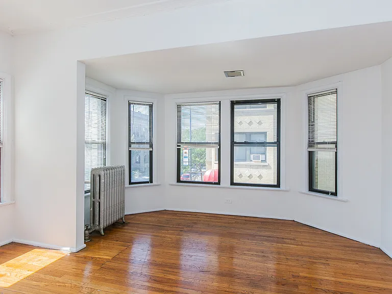 522 W Diversey Pkwy #3S — Photo 3