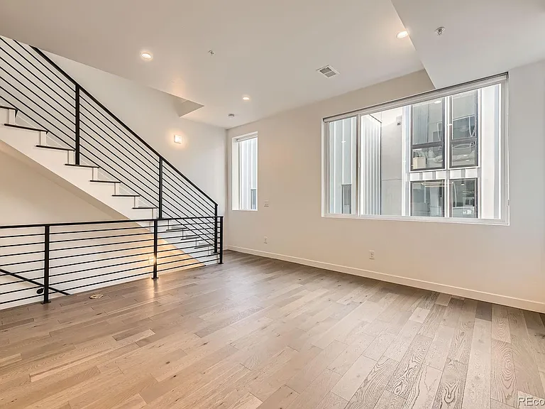 1612 Irving St #4 — Photo 18