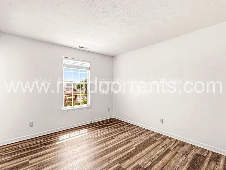 10031 Golden Dr — Photo 24