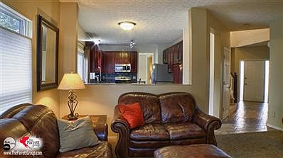 5th image of 267 Hampton Park