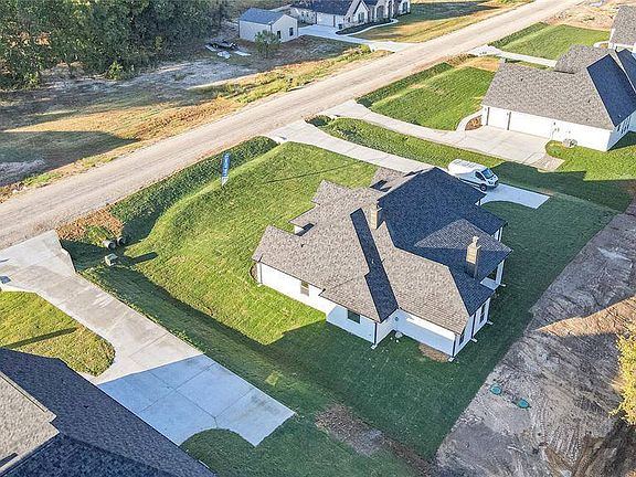 5th image of 651 Winkler Way