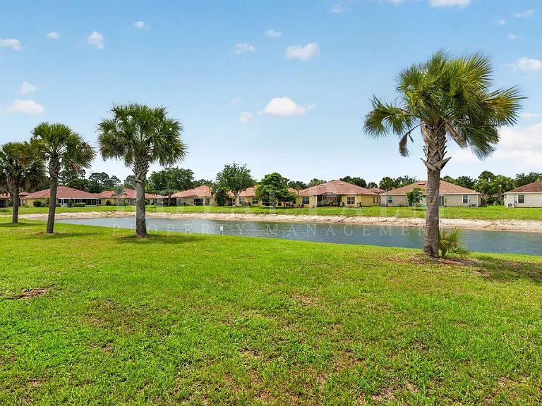 18303 Gibraltar Ln — Photo 26