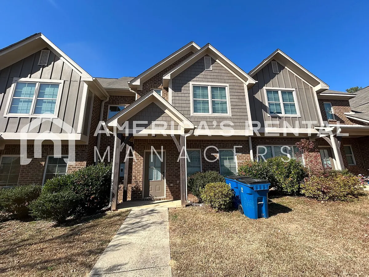 Building Photo - 536 Polo Way