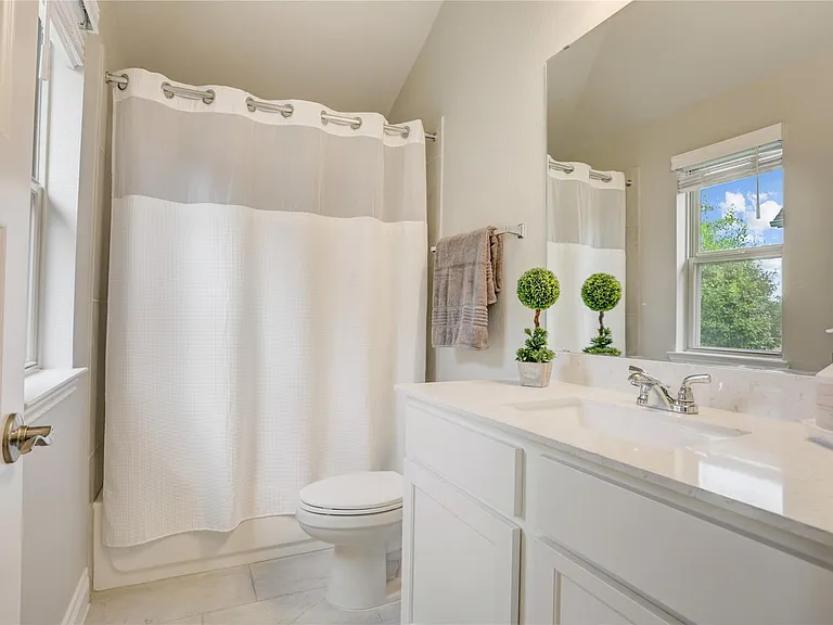 9811 Faulkner Trl — Photo 20