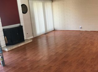 1825 E 19th St, Santa Ana, CA 92705