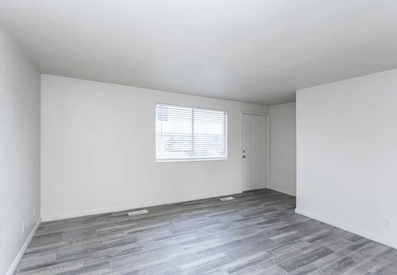 Townhomes at Mountain Ridge — Photo 3