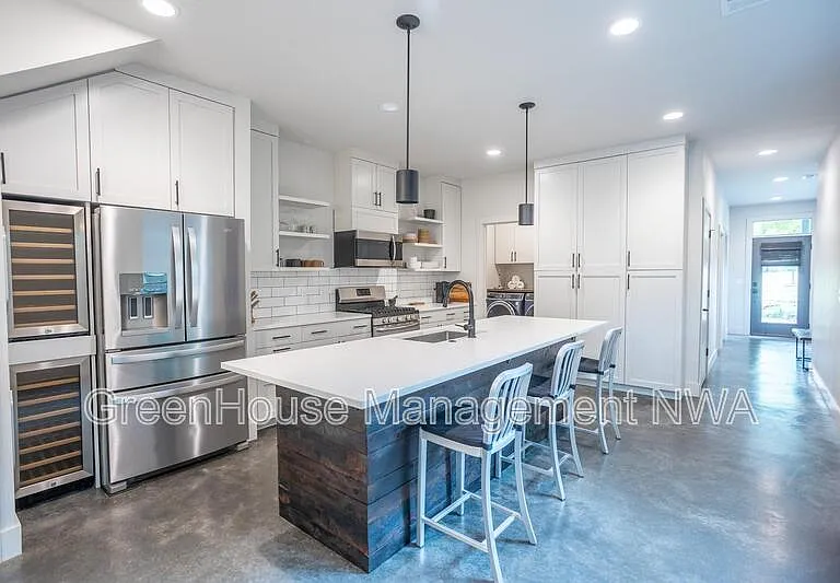 808 S Locust Ave #808LOC — Photo 15