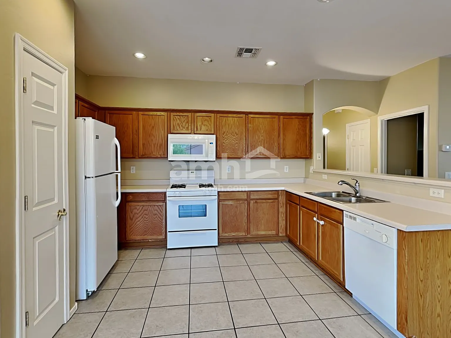 2 bed, 2.0 bath, 1502 sqft, $1,875 — Photo 3