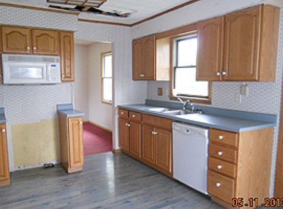4th image of 570 McCloskey Ave