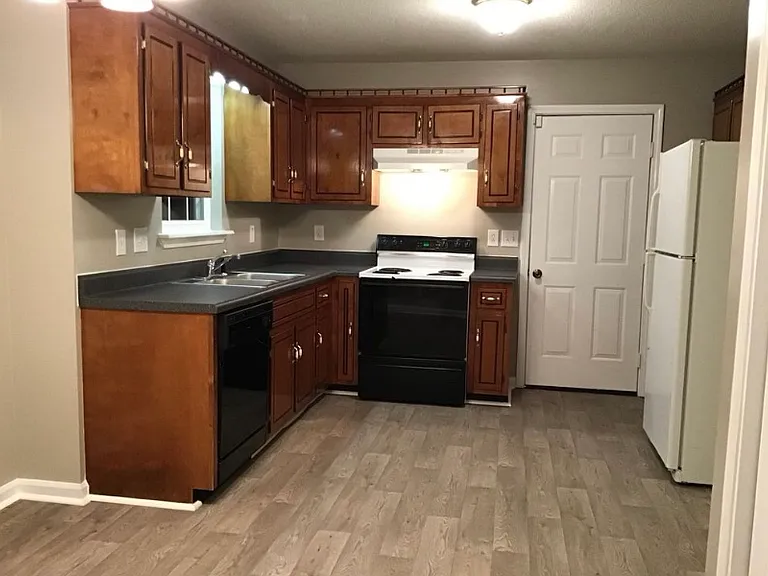 236 E Pine Mountain Rd — Photo 9