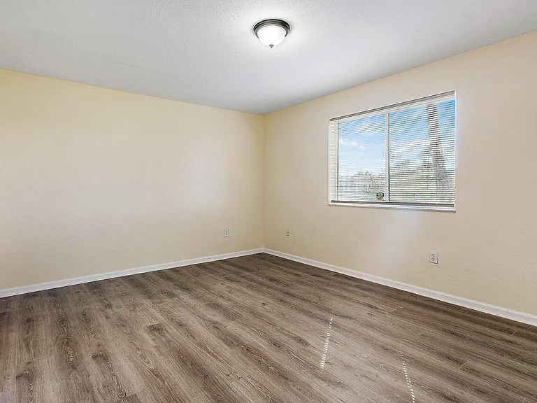 8460 NW 40th St #8460 — Photo 12