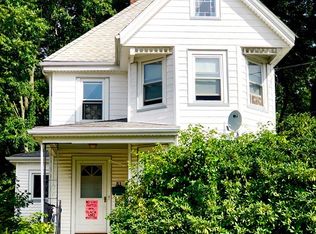 31 Park Rd, Brockton, MA 02301