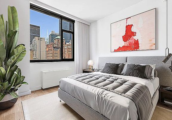 5th image of 200 E 39th St APT 5B
