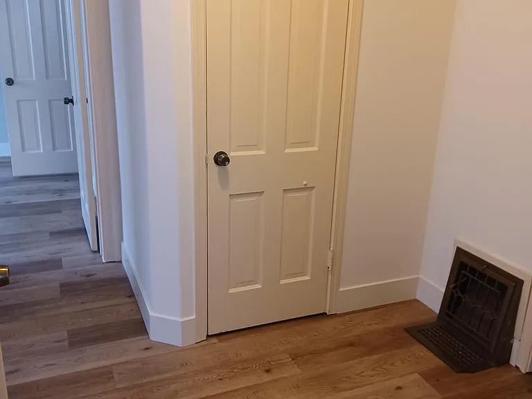 Charleston Apartments — Photo 13