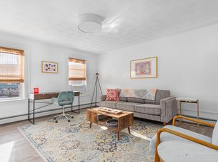 136 Main St #2E, Warren, RI 02885