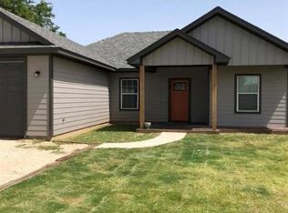 824 8th St, Tuscola, TX 79562