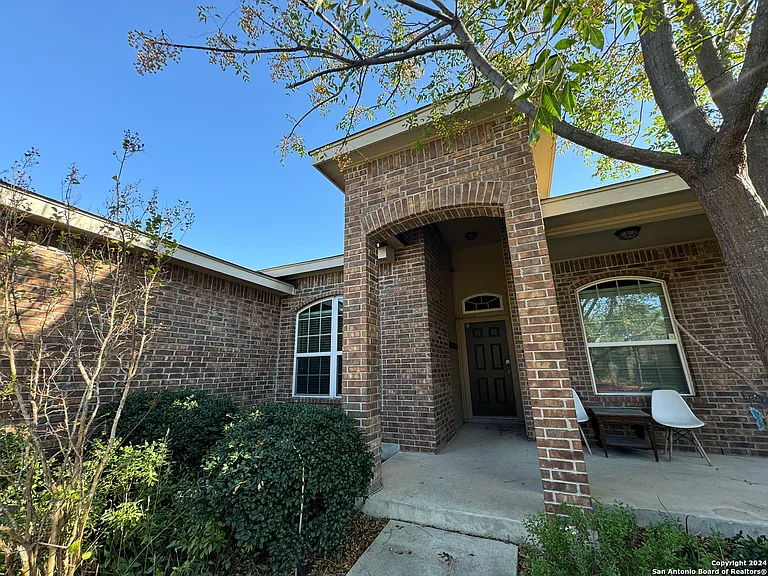 9634 Legislation Dr — Photo 2