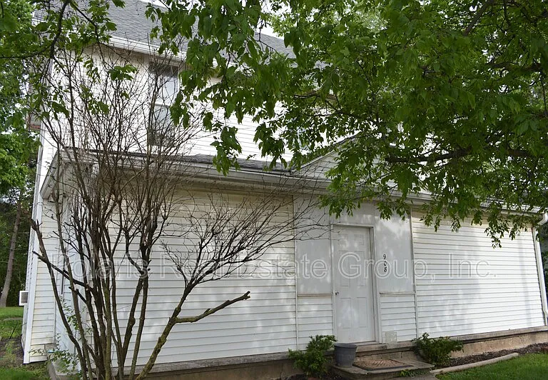 908 S 8th St #3 — Photo 1
